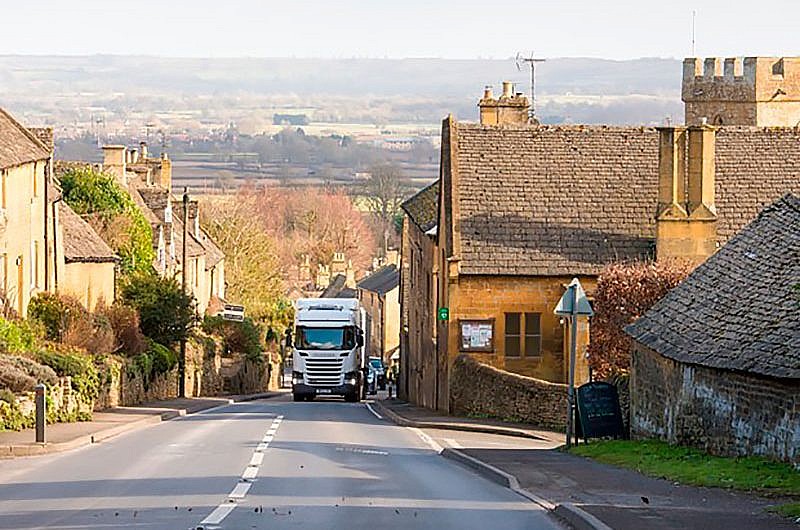 Commercial vehicle sat-nav system